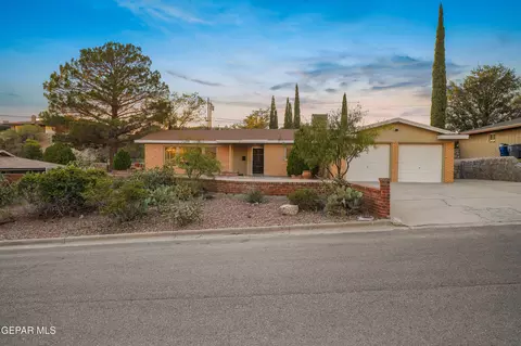 4401 Buckingham Dr, El Paso, TX 79902