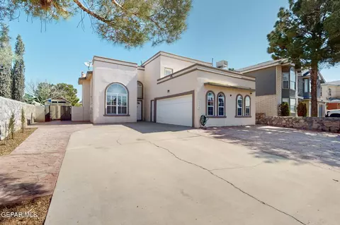 12005 Autumn Gate Dr, El Paso, TX 79936