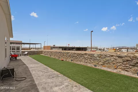 445 Beech Tree, El Paso, TX 79928 photo 9
