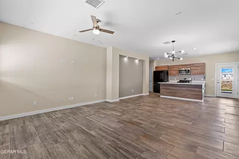 445 Beech Tree, El Paso, TX 79928 photo 16