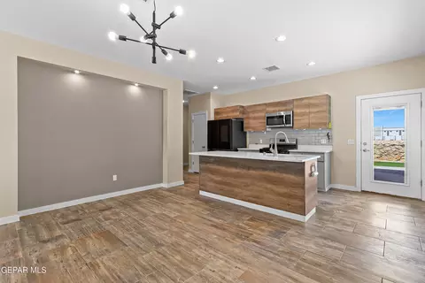 445 Beech Tree, El Paso, TX 79928 photo 6