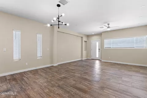 445 Beech Tree, El Paso, TX 79928 photo 10