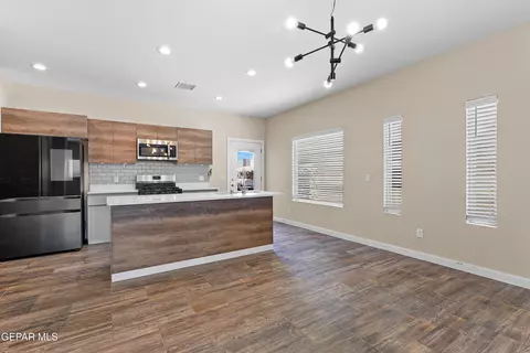445 Beech Tree, El Paso, TX 79928 photo 5