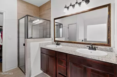 Bath - 13740 Garforth Ave, El Paso, TX 79928 photo 5 of 5