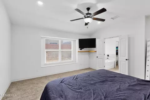 Bedroom - 13740 Garforth Ave, El Paso, TX 79928 photo 3 of 8