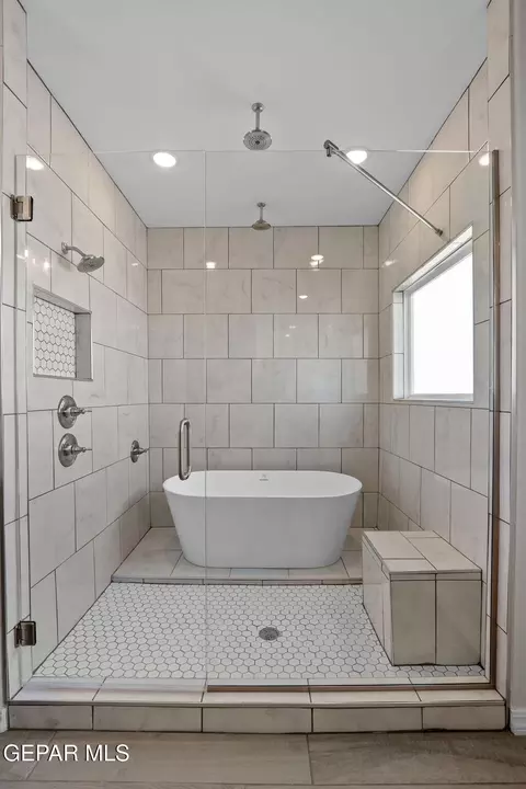 Bath - 3948 Aspiration Pl, El Paso, TX 79938 photo 9 of 9
