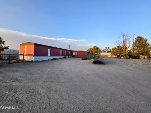 212 Montana Azul St, Anthony, NM 88021