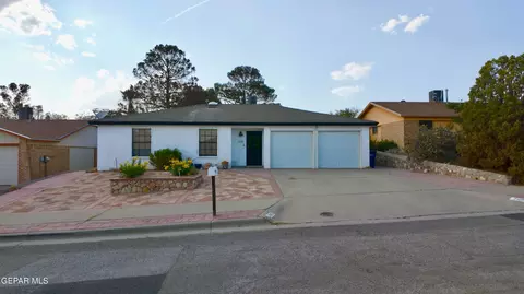 709 Porras Dr, El Paso, TX 79912