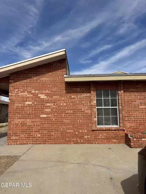 3516 E Glen B, El Paso, TX 79936