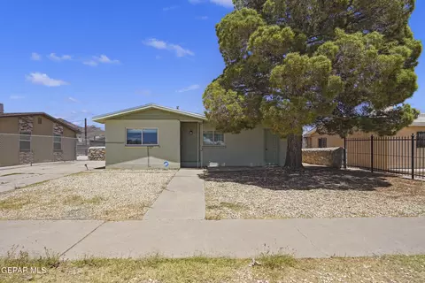 4745 Sierra Madre Dr, El Paso, TX 79904