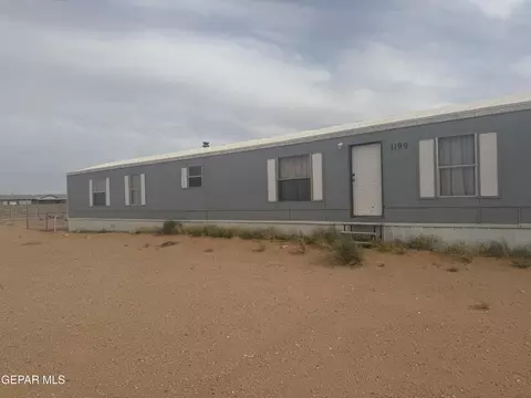 1199 Luna Dr, Chaparral, NM 88081