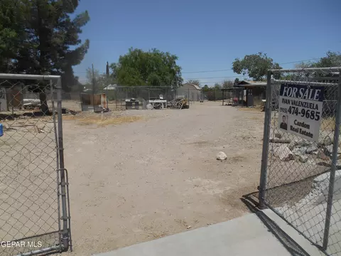 7909 Lirio Dr Rd, El Paso, TX 79915