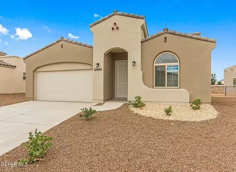 12940 Tatenhill Dr, El Paso, TX 79928