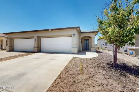 3441 Dana Grey Dr, El Paso, TX 79938
