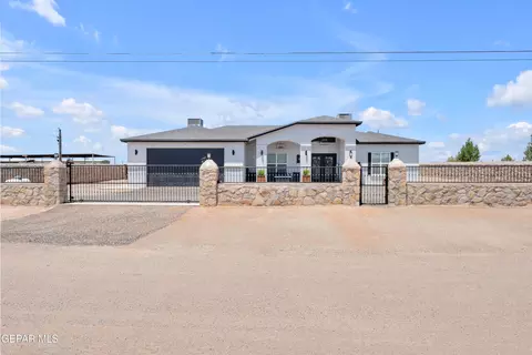 14791 Peggy Hopkins Dr, El Paso, TX 79938