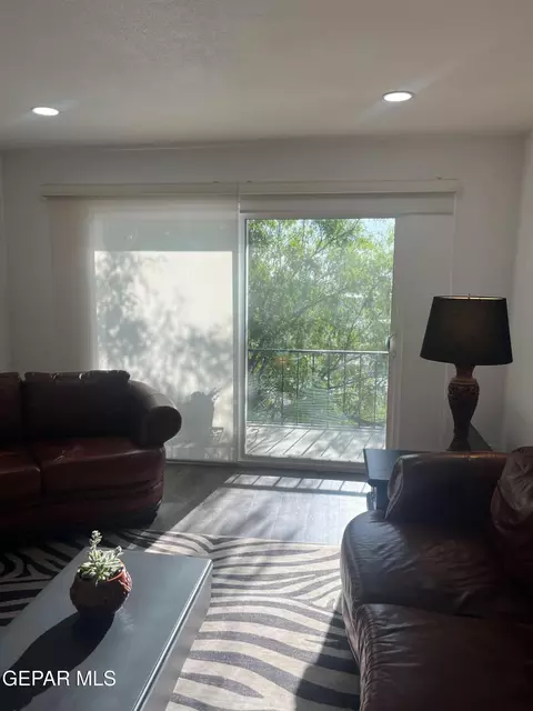 252 Shadow Mountain Dr #A11, El Paso, TX 79912