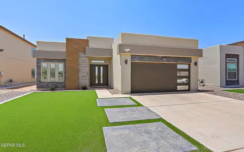 13816 Summer Camp Ct, El Paso, TX 79928