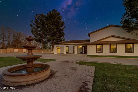 796 Fescue Dr, Canutillo, TX 79835