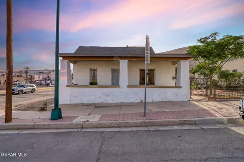 1181 N Cotton St, El Paso, TX 79902