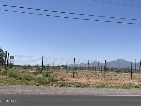 501 E Lisa Dr, Chaparral, NM 88081