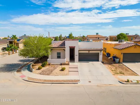 14321 High Rock Dr, El Paso, TX 79938