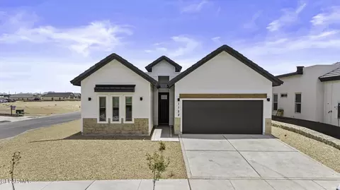 1122 Brass Hill Ave, Santa Teresa, NM 88008