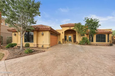 394 Emerald Mist Pl Dr, Horizon City, TX 79928