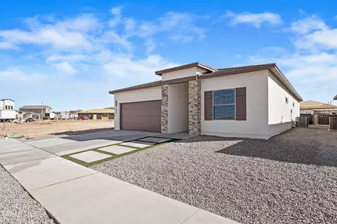 12732 Viendo Norte Dr, El Paso, TX 79934