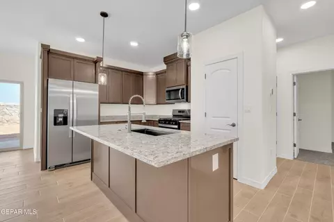 Kitchen - 12325 Jack Vowell Way, El Paso, TX 79934 photo 2 of 7