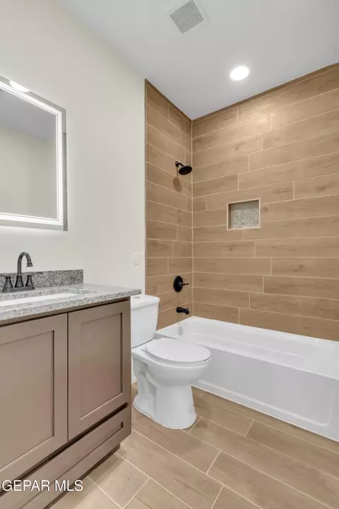 Bath - 12325 Jack Vowell Way, El Paso, TX 79934 photo 5 of 6