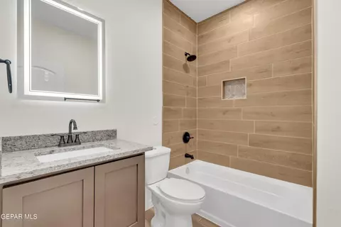 Bath - 12325 Jack Vowell Way, El Paso, TX 79934 photo 6 of 6