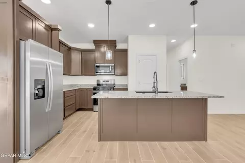 Kitchen - 12325 Jack Vowell Way, El Paso, TX 79934 photo 3 of 7