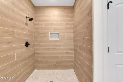 Bath - 12325 Jack Vowell Way, El Paso, TX 79934 photo 4 of 6