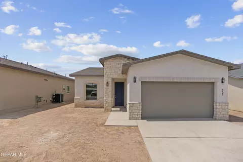 143 Bonnie Trl, Sunland Park, NM 88063