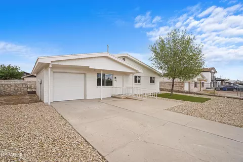 205 Caribe Cir, El Paso, TX 79927