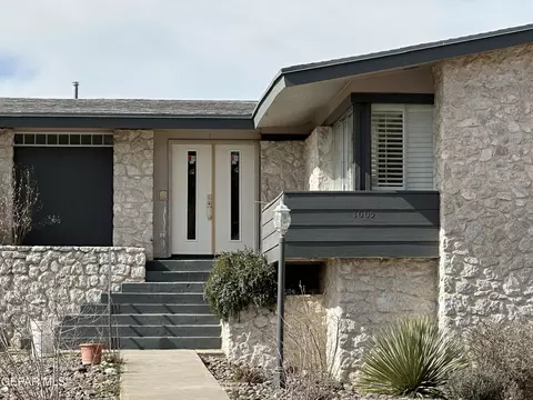 1005 Singing Hills Dr, El Paso, TX 79912