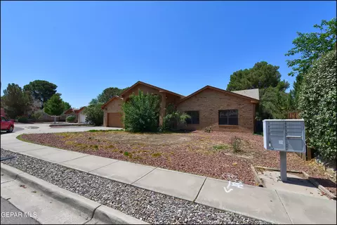 712 Rena Mae Court Ct, Las Cruces, NM 88005