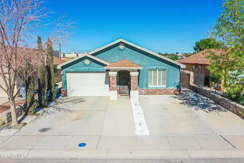 1705 Shreya St, El Paso, TX 79928