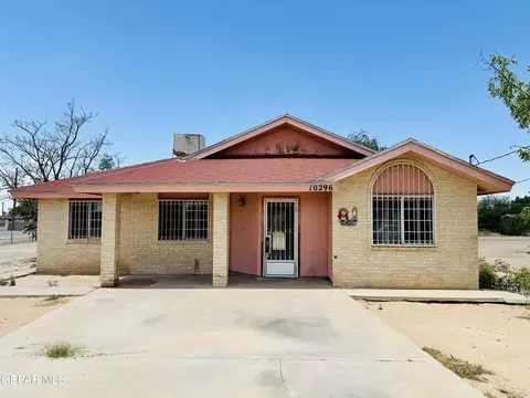 10296 Ron St, Socorro, TX 79927