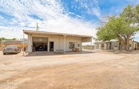 Exterior - 1624 Vinton Rd, Anthony, NM 88021 photo 18 of 20