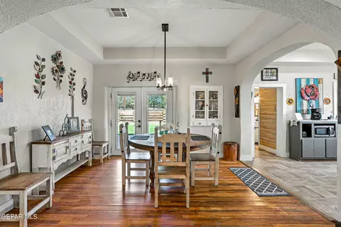Dining - 1624 Vinton Rd, Anthony, NM 88021 photo 2 of 5