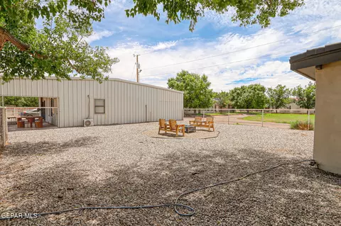 Exterior - 1624 Vinton Rd, Anthony, NM 88021 photo 9 of 20