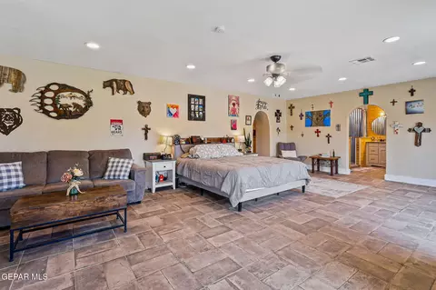 Bedroom - 1624 Vinton Rd, Anthony, NM 88021 photo 1 of 9