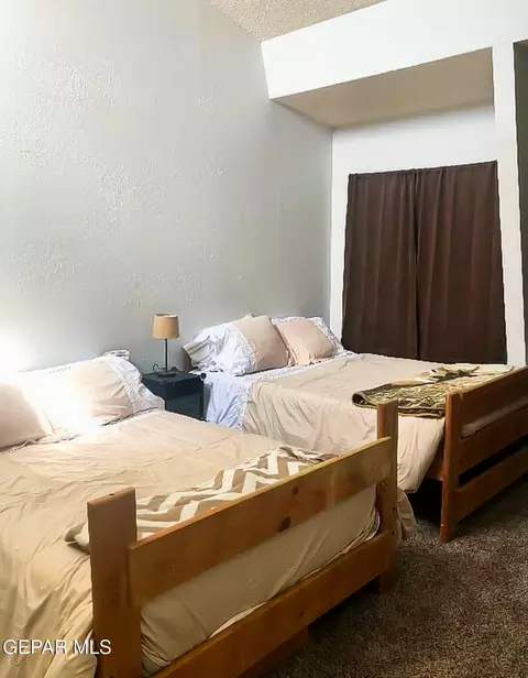 Bedroom - 1624 Vinton Rd, Anthony, NM 88021 photo 8 of 9