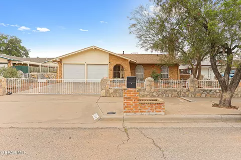 10424 Achilles Dr, El Paso, TX 79924