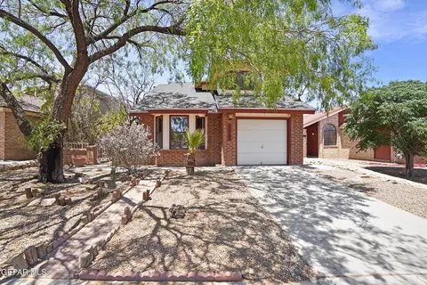 11765 Queens Garden Cir, El Paso, TX 79936