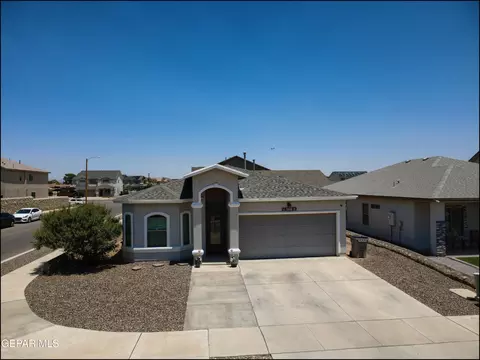 5949 Hidden Palms Dr, El Paso, TX 79924