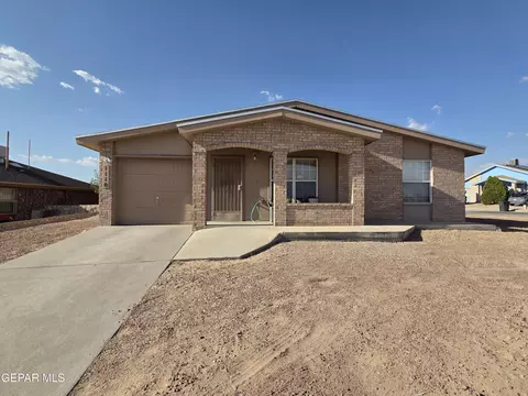 1110 Colina De Luz Dr, El Paso, TX 79928