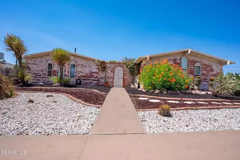 747 De Leon Dr, El Paso, TX 79912