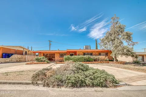 4301 Larchmont Dr, El Paso, TX 79902
